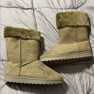 Forest Green Winter Fur Ugg Inspired Boots